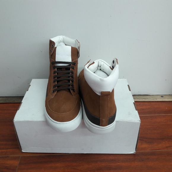 English Laundry sneakers - Picture 3 of 3